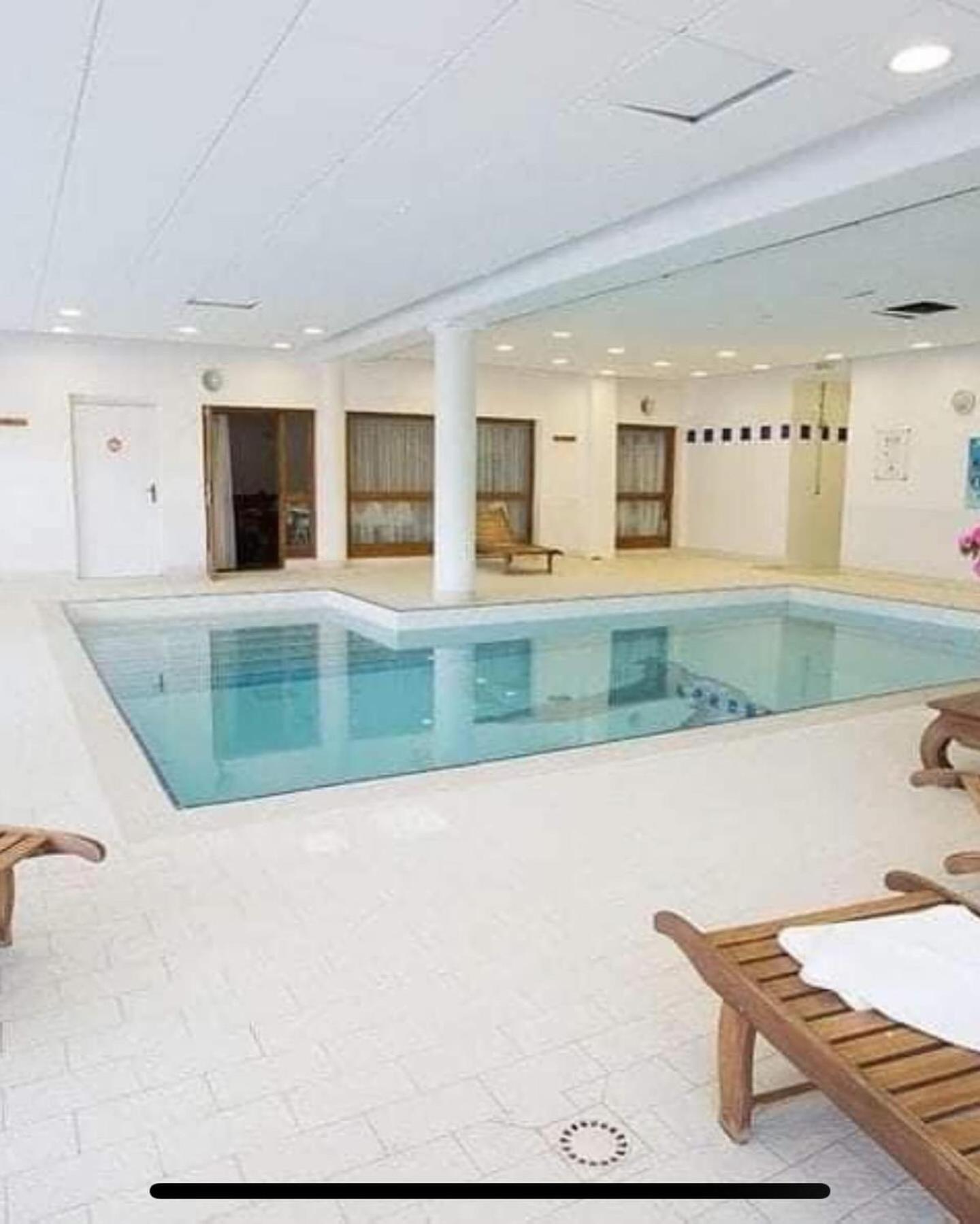 Appartement 4 Personnes Avec Piscine Interieure Пюи-Сен-Венсан Экстерьер фото